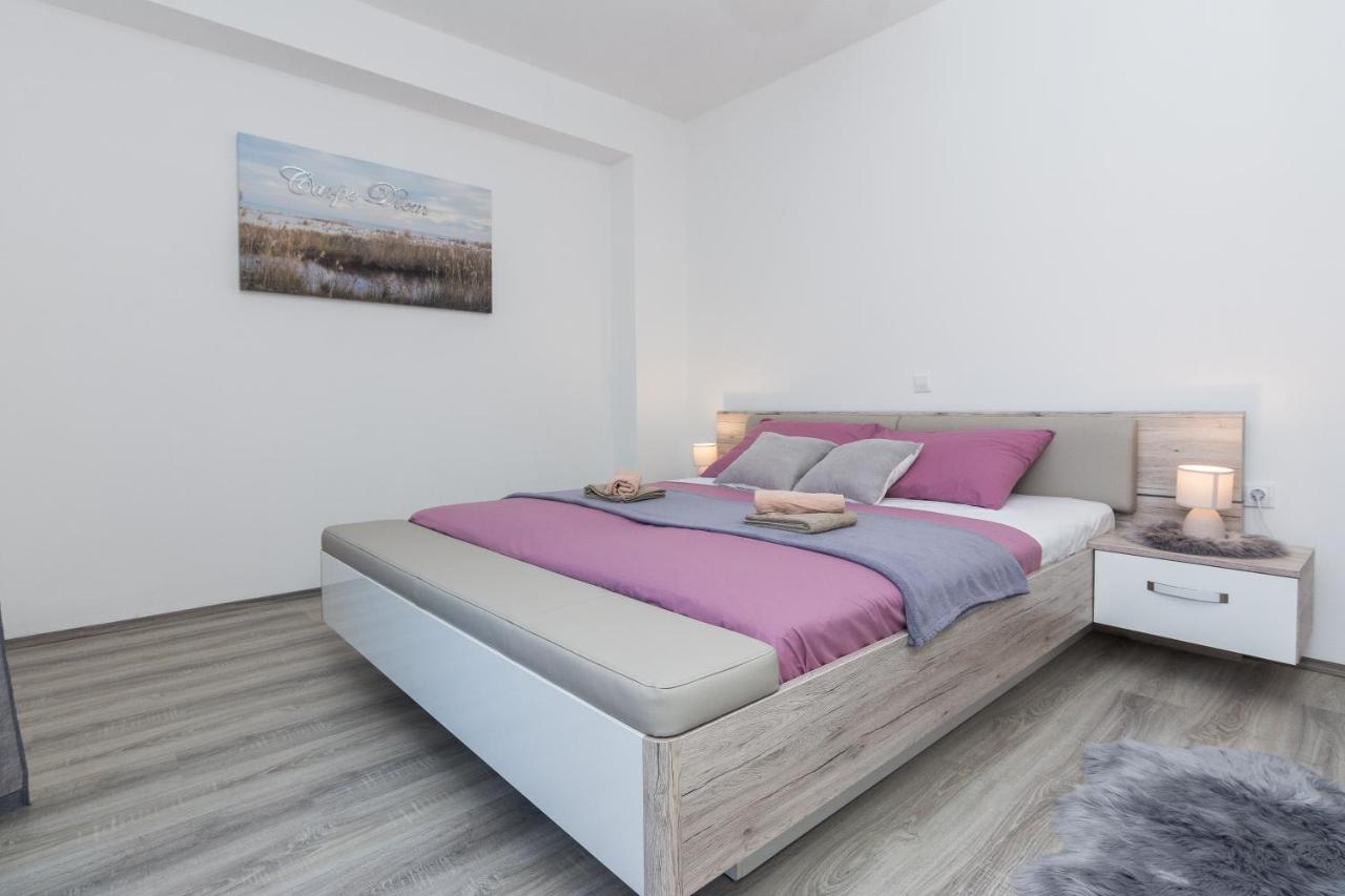 Apartments Marko ซูโกชัน ภายนอก รูปภาพ