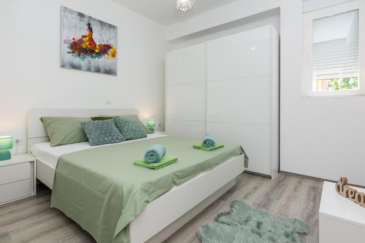 Apartments Marko ซูโกชัน ภายนอก รูปภาพ